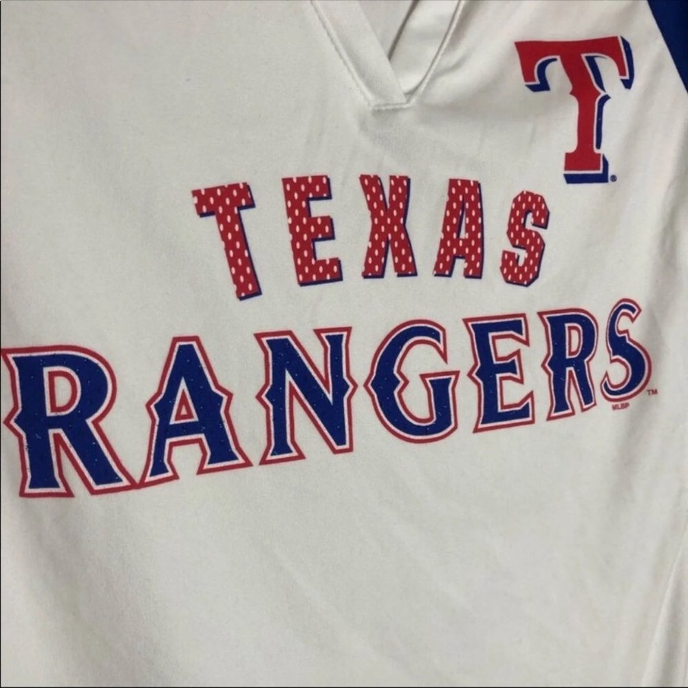 EUC MLB Texas Rangers V-neck Top size medium - Picture 3 of 5